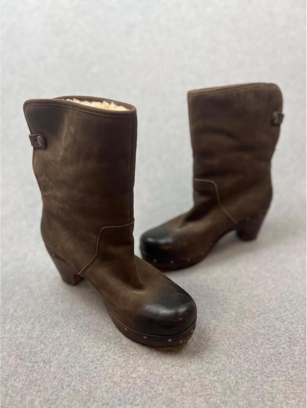UGG Winter Boots Womens Size 8 EUR 39 Brown Leather Sheepskin Wooden Heel